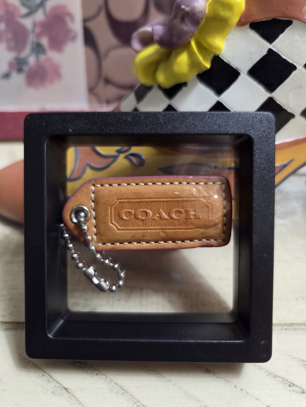 COACH Tan & Pink Leather HangTag, EUC